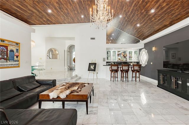 32 Princeville Lane, Las Vegas, NV 89113