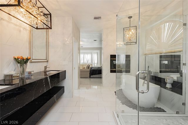 32 Princeville Lane, Las Vegas, NV 89113