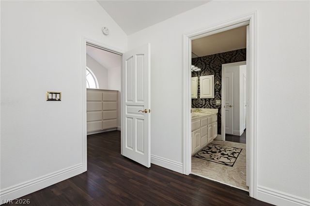 32 Princeville Lane, Las Vegas, NV 89113