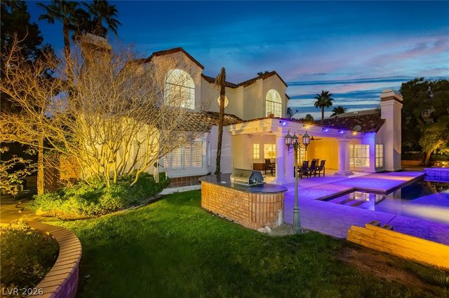 32 Princeville Lane, Las Vegas, NV 89113