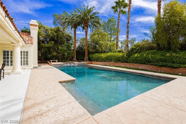 32 Princeville Lane, Las Vegas, NV 89113