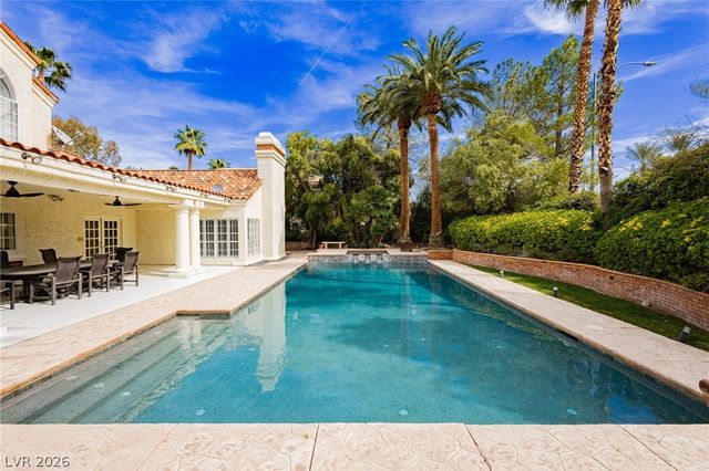 32 Princeville Lane, Las Vegas, NV 89113