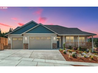 774 RILEY Dr, Silverton, OR 97381
