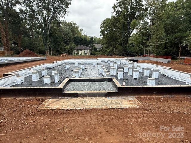 106 Hunter Lane, Charlotte, NC 28211