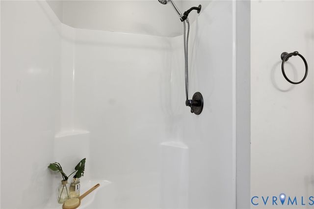 3212 Fox Chase Dr, Midlothian, VA 23112