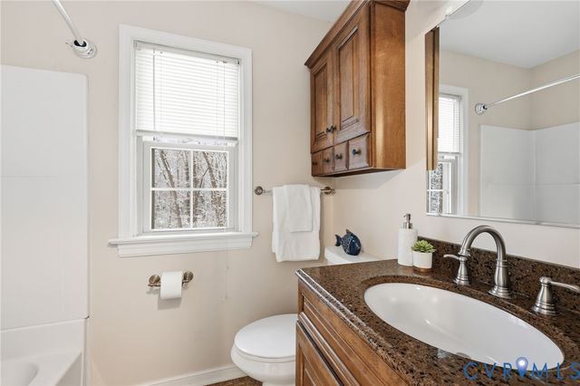 3212 Fox Chase Dr, Midlothian, VA 23112