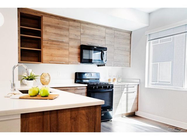 5532 W 10th Pl, Lakewood, CO 80214