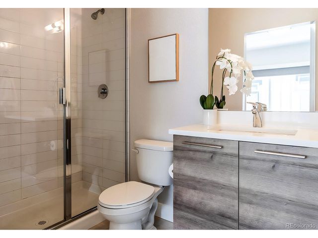 5532 W 10th Pl, Lakewood, CO 80214