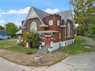 200 W Park Place, Jeffersonville, IN 47130