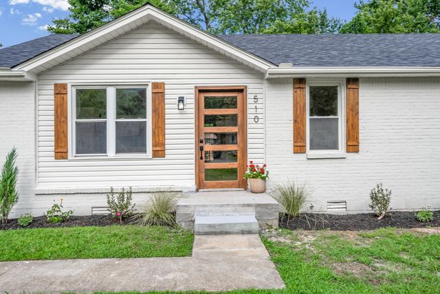 510 Ginkgo Dr, Clarksville, TN 37042