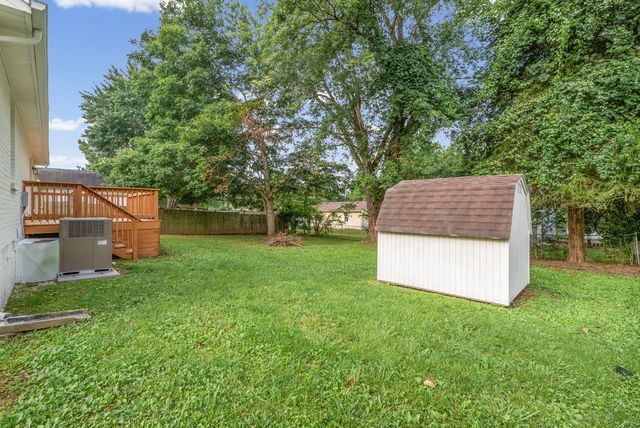 510 Ginkgo Dr, Clarksville, TN 37042