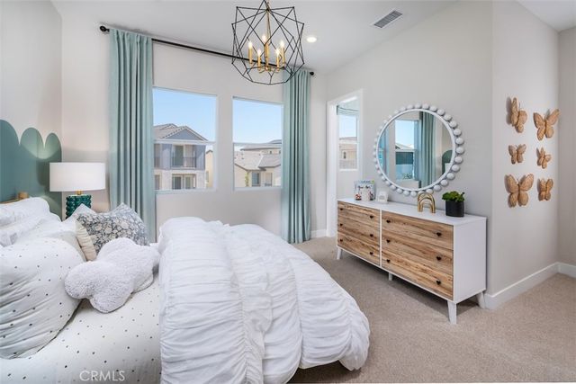 201 Briar Moon, Irvine, CA 92618