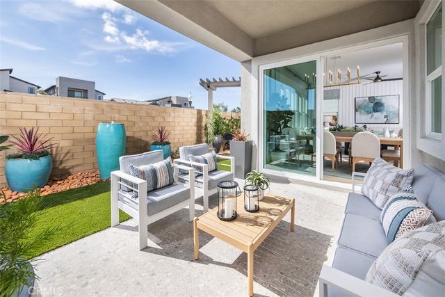 201 Briar Moon, Irvine, CA 92618