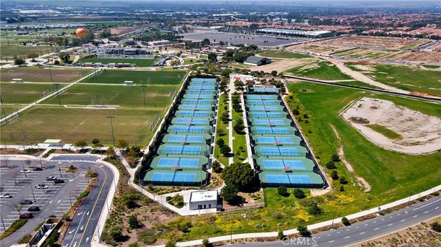 201 Briar Moon, Irvine, CA 92618
