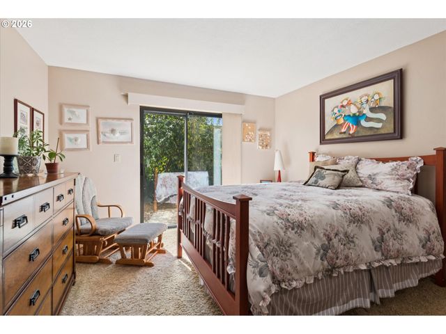 8810 Sw MAVERICK Ter, Beaverton, OR 97008