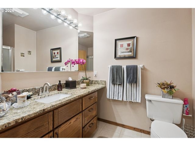 8810 Sw MAVERICK Ter, Beaverton, OR 97008