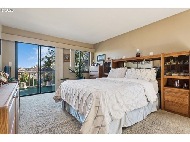 8810 Sw MAVERICK Ter, Beaverton, OR 97008