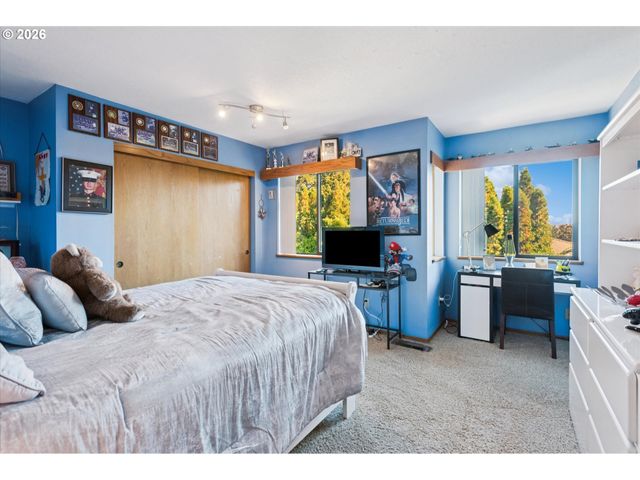 8810 Sw MAVERICK Ter, Beaverton, OR 97008