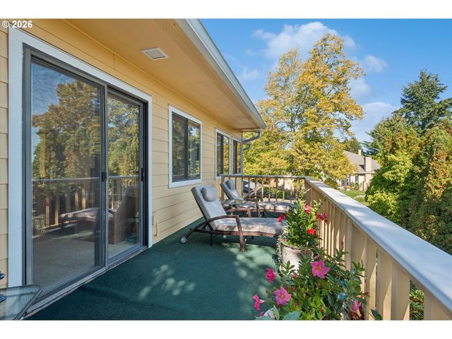 8810 Sw MAVERICK Ter, Beaverton, OR 97008