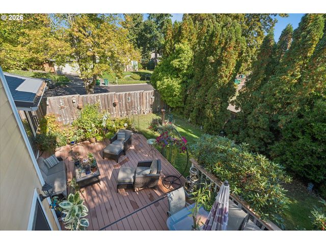 8810 Sw MAVERICK Ter, Beaverton, OR 97008