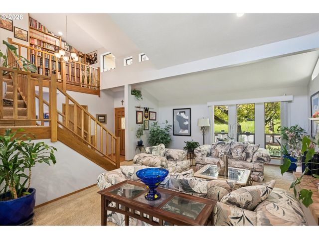 8810 Sw MAVERICK Ter, Beaverton, OR 97008