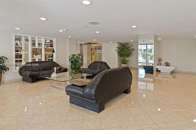 231 174th St 1611, Sunny Isles Beach, FL 33160