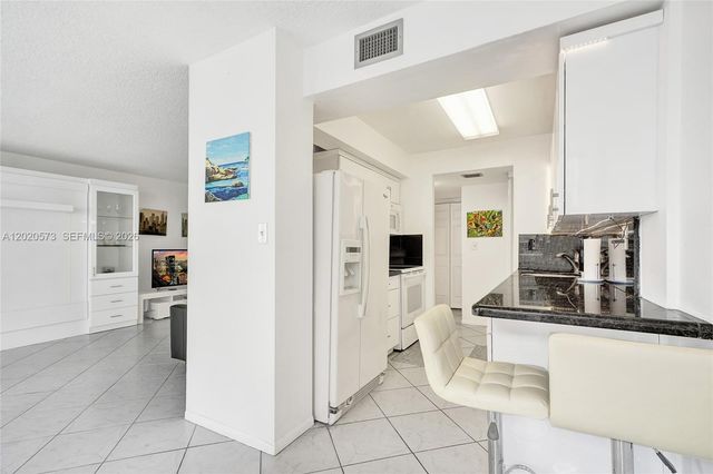 231 174th St 1611, Sunny Isles Beach, FL 33160