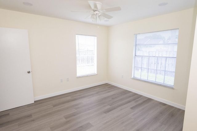 11500 NW 35th Place, Sunrise, FL 33323