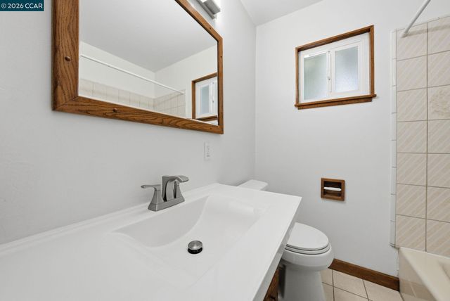 1930 Sunshine Dr, Concord, CA 94520