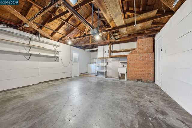 1930 Sunshine Dr, Concord, CA 94520