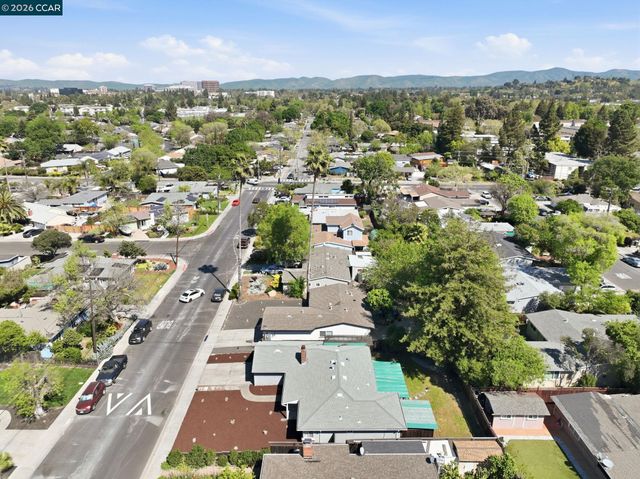 1930 Sunshine Dr, Concord, CA 94520