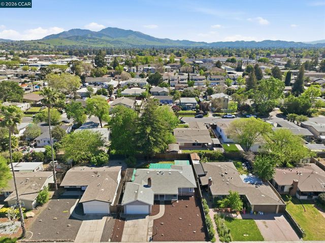 1930 Sunshine Dr, Concord, CA 94520