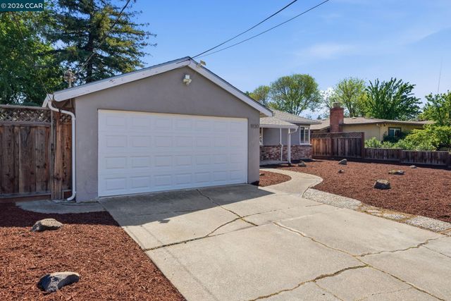 1930 Sunshine Dr, Concord, CA 94520