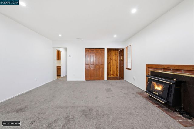 1930 Sunshine Dr, Concord, CA 94520