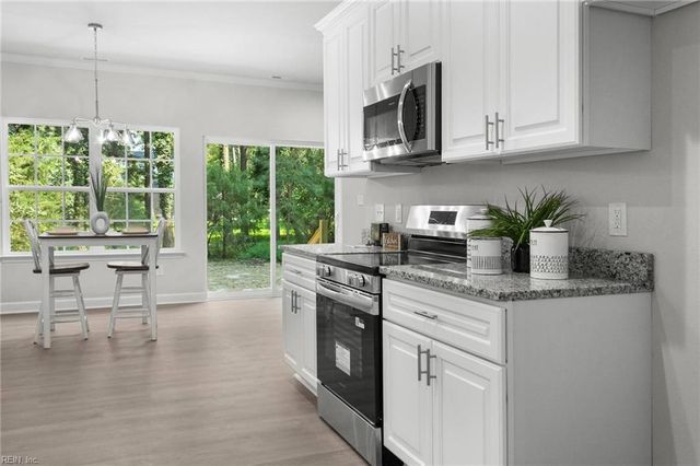 121 Parkway DR B, Newport News, VA 23606