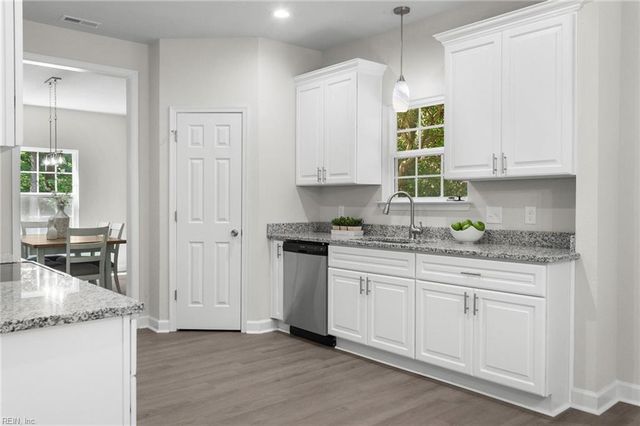 121 Parkway DR B, Newport News, VA 23606