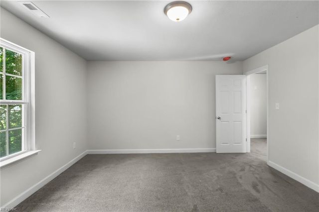 121 Parkway DR B, Newport News, VA 23606