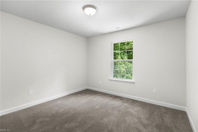 121 Parkway DR B, Newport News, VA 23606