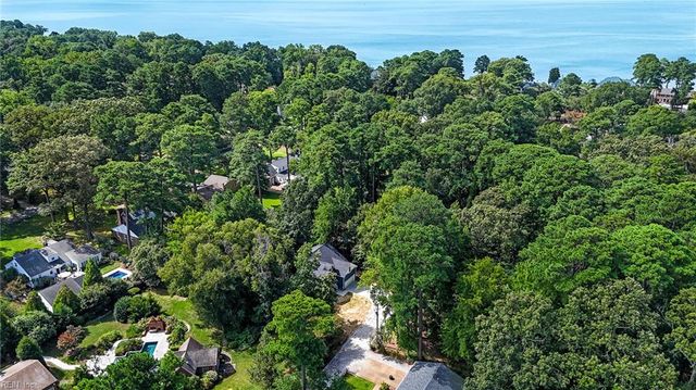 121 Parkway DR B, Newport News, VA 23606