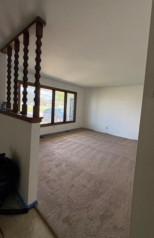 309 S Klein DRIVE, Waunakee, WI 53597