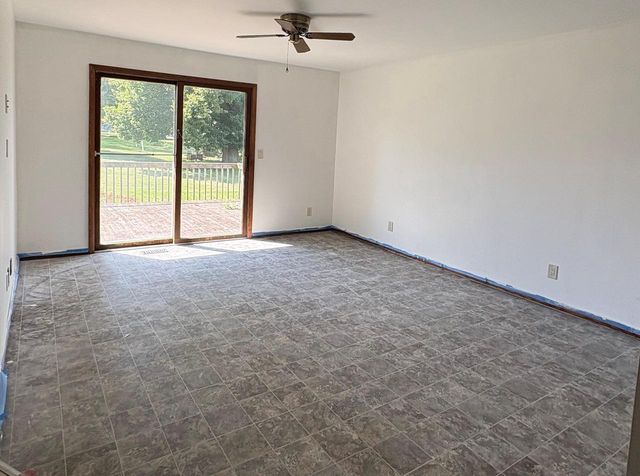 309 S Klein DRIVE, Waunakee, WI 53597