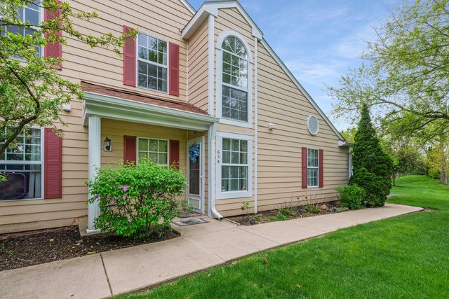 63 Tyler Court B, Streamwood, IL 60107