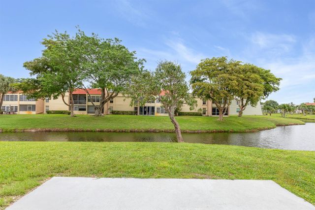 2737 Zorno Way, Delray Beach, FL 33445