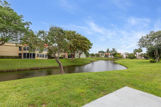 2737 Zorno Way, Delray Beach, FL 33445