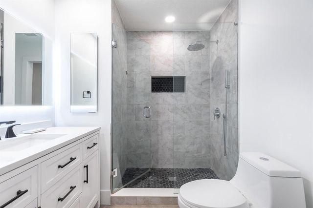 2737 Zorno Way, Delray Beach, FL 33445