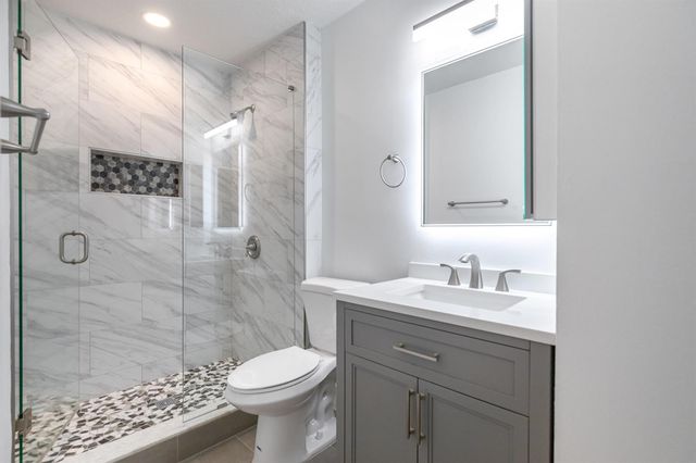 2737 Zorno Way, Delray Beach, FL 33445