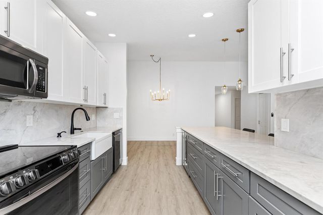 2737 Zorno Way, Delray Beach, FL 33445