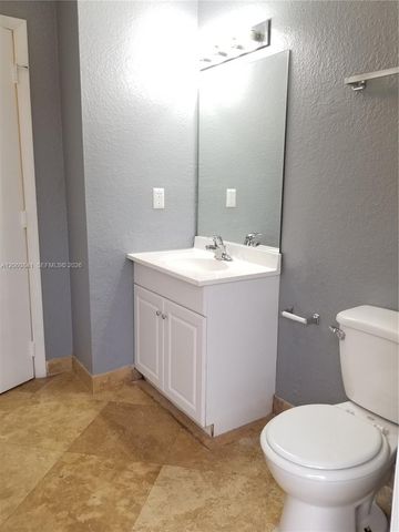 2761 NW 6th St 2761, Pompano Beach, FL 33069