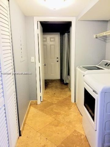 2761 NW 6th St 2761, Pompano Beach, FL 33069