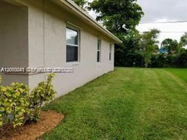 2761 NW 6th St 2761, Pompano Beach, FL 33069
